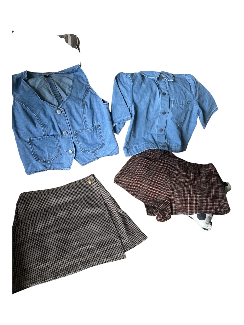 SHEIN four piece bundle Denim tops Plaid Skirt and shorts size small